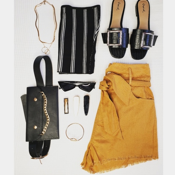 🚨END OF SUMMER SALE// Desert orange Shorts - Picture 7 of 8